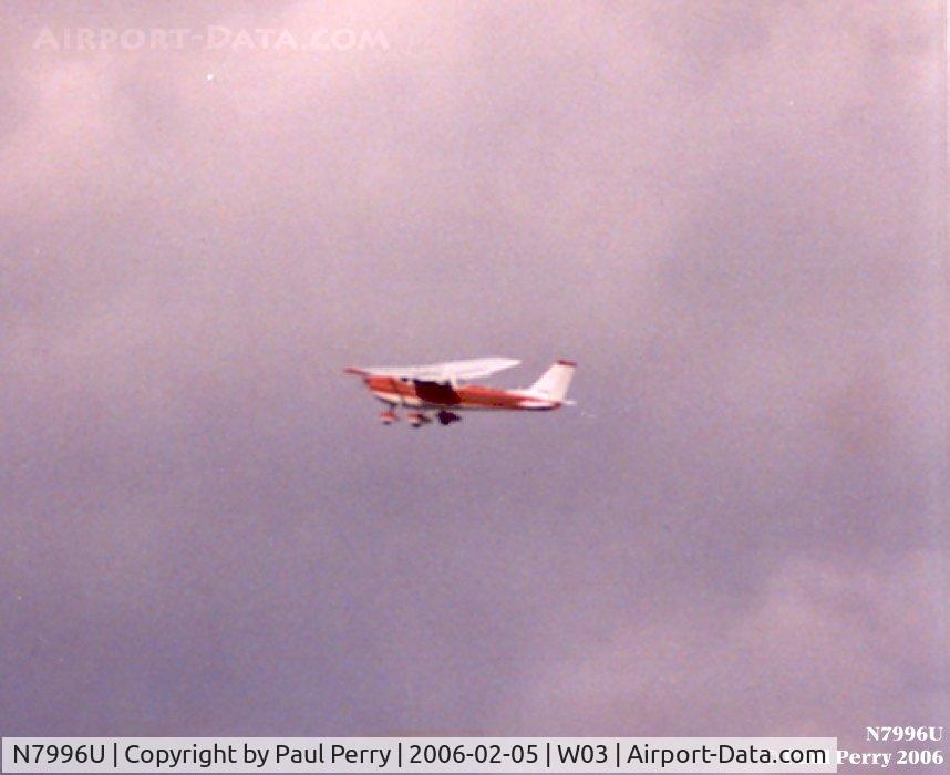 N7996U, 1964 Cessna 172F C/N 17251996, Seen practicing TOs and LDGs at W03, in some stiff winds I might add