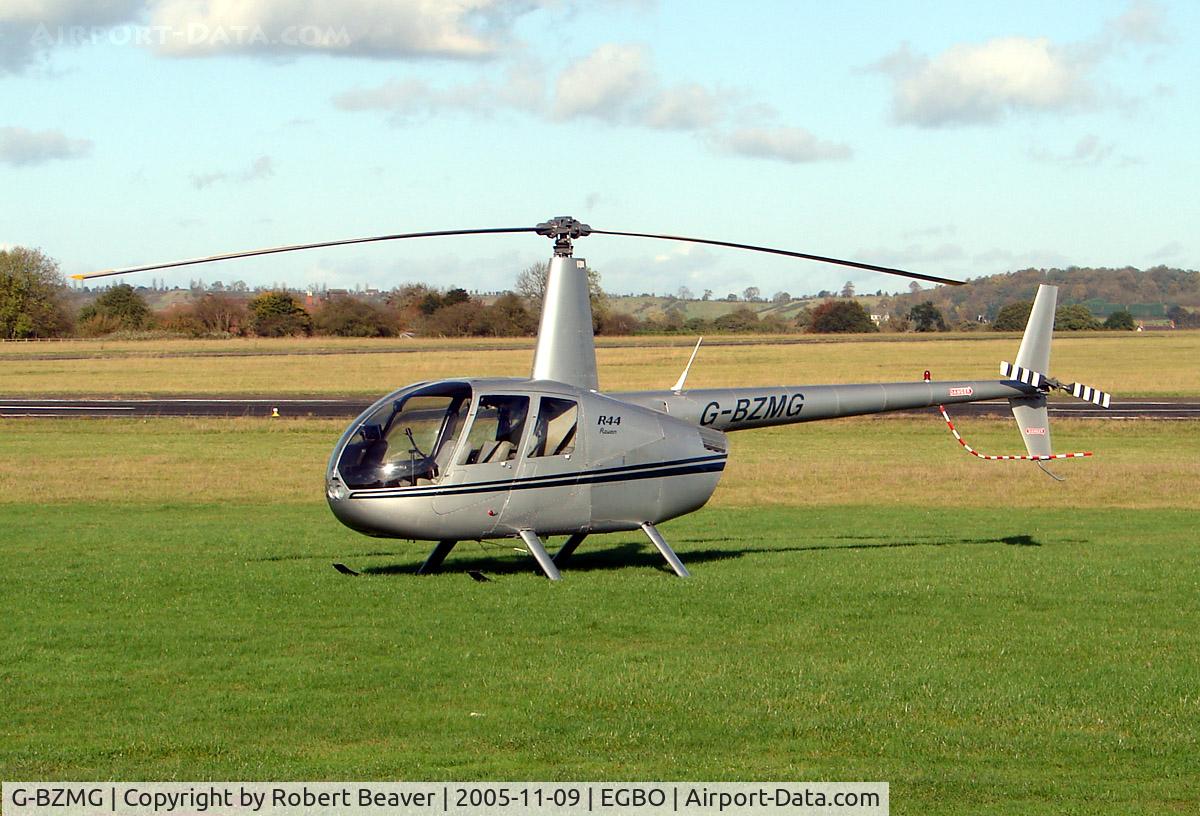 G-BZMG, 2000 Robinson R44 Raven C/N 0815, Robinson R-44 (Halfpenny Green)