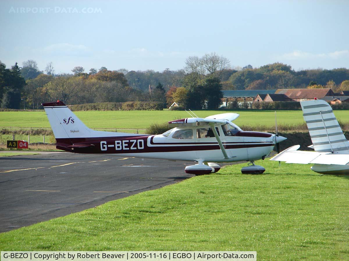 G-BEZO, 1976 Reims F172M ll Skyhawk C/N 1392, Cessna F172M (Halfpenny Green)