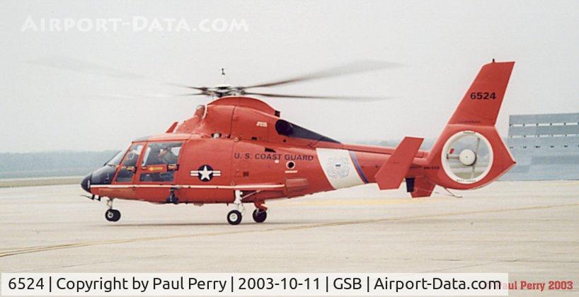 6524, Aérospatiale HH-65B Dolphin C/N 6167, Dolphin of the USCG makes her way out