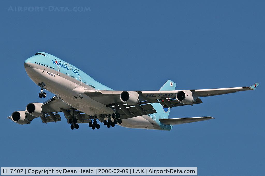 HL7402, 1998 Boeing 747-4B5 C/N 26407, On 2-mile final approach to 25L on a clear sunny day.