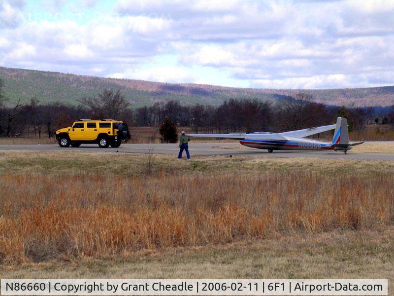 N86660, 1972 Let L-13 Blanik C/N 025422, Talihina Airport, The Blanik is being towed into position for take-off.