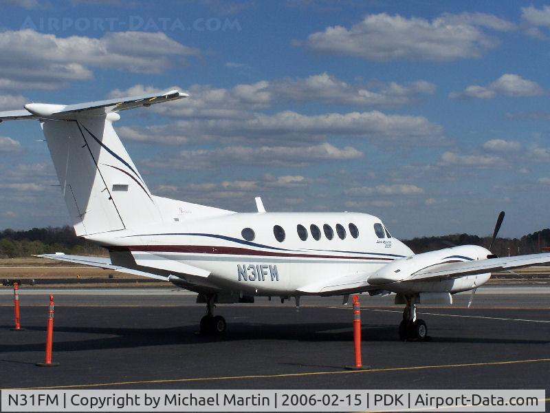 N31FM, 1981 Beech B200 King Air C/N BB-869, Tied down @ Mercury Air Center