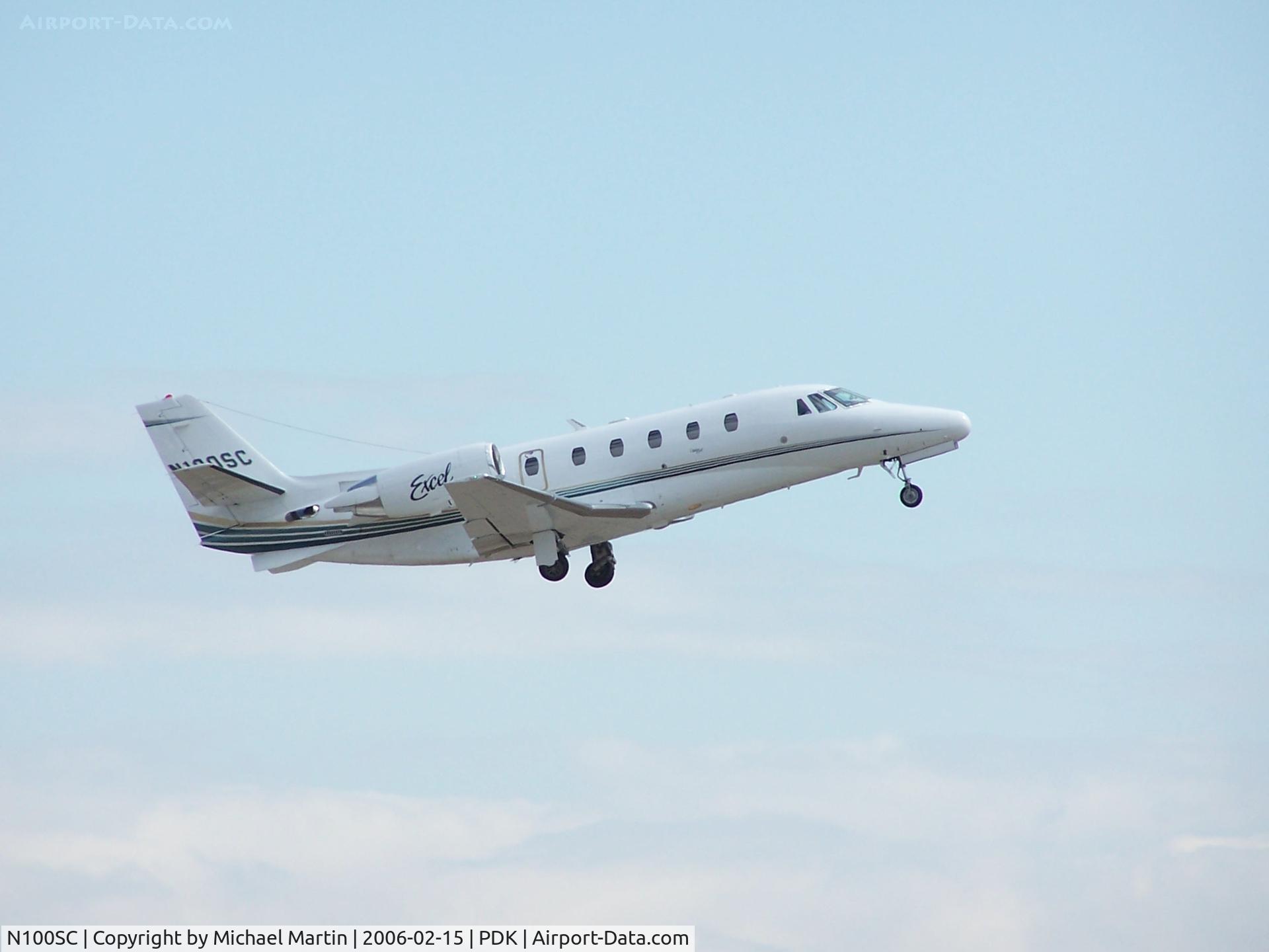 N100SC, 2000 Cessna 560 Citation Excel C/N 560-5065, Departing PDK on 20L