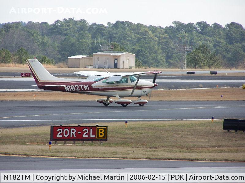 N182TM, 1973 Cessna 182P Skylane C/N 18262029, Taxing to 20R