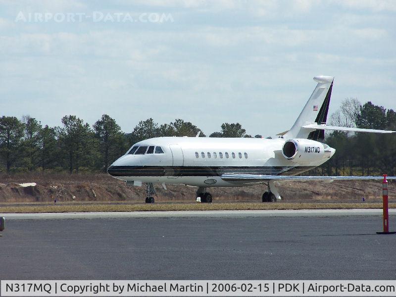 N317MQ, 2001 Dassault Falcon 2000 C/N 152, Taxing to Signature Air