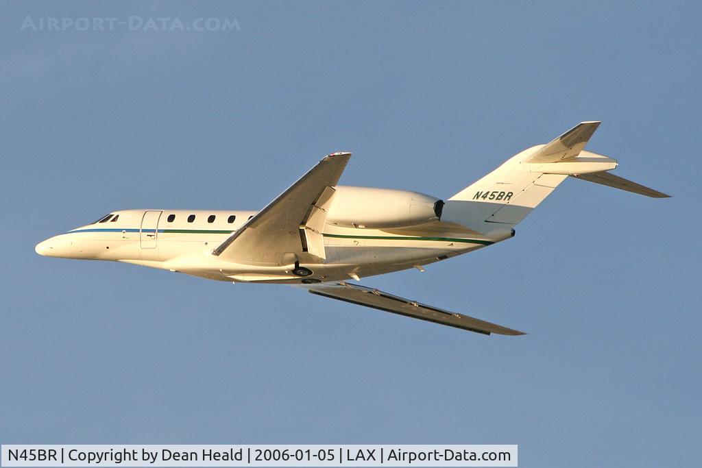 N45BR, 1998 Cessna 750 Citation X C/N 750-0045, Departing RWY 25L late in the day.