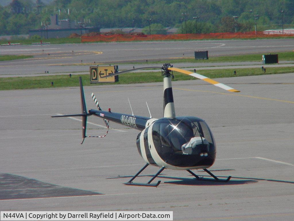 N44VA, 2004 Robinson R44 II C/N 10478, Taken at ROA