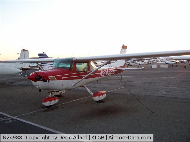 N24988, 1977 Cessna 152 C/N 15280497, Surface-To-Air