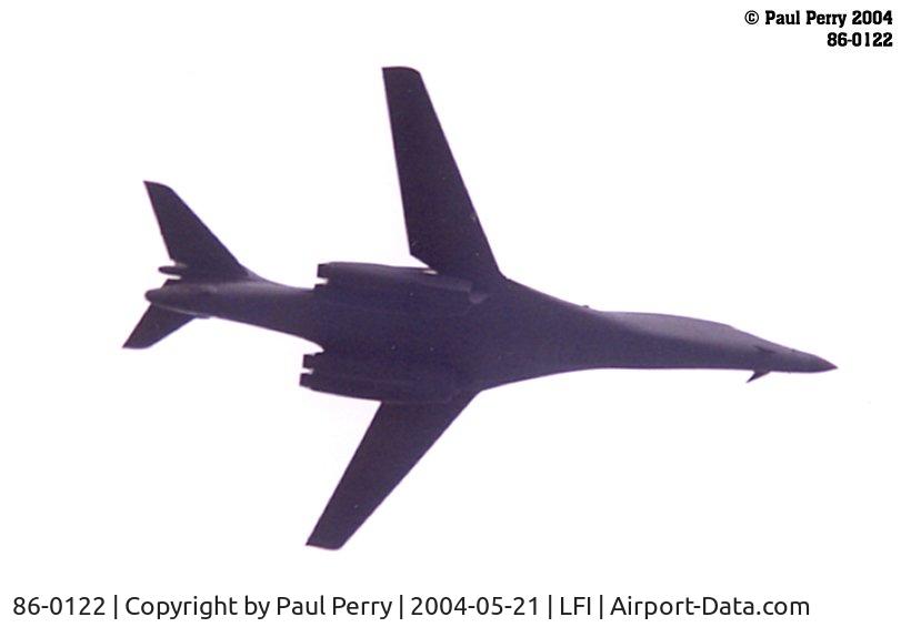 86-0122, 1986 Rockwell B-1B Lancer C/N 82, The Bone motoring out for her demo