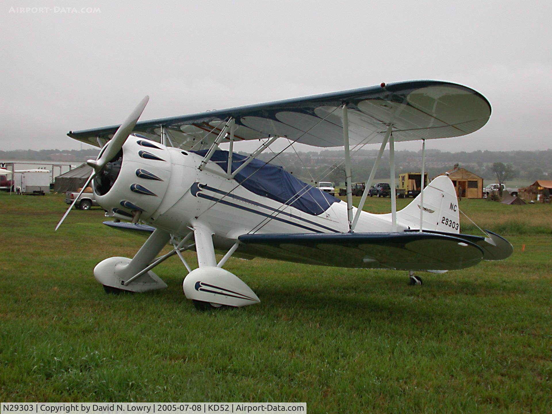 N29303, 1949 Waco UPF-7 C/N 5330, N29303 at KD52.