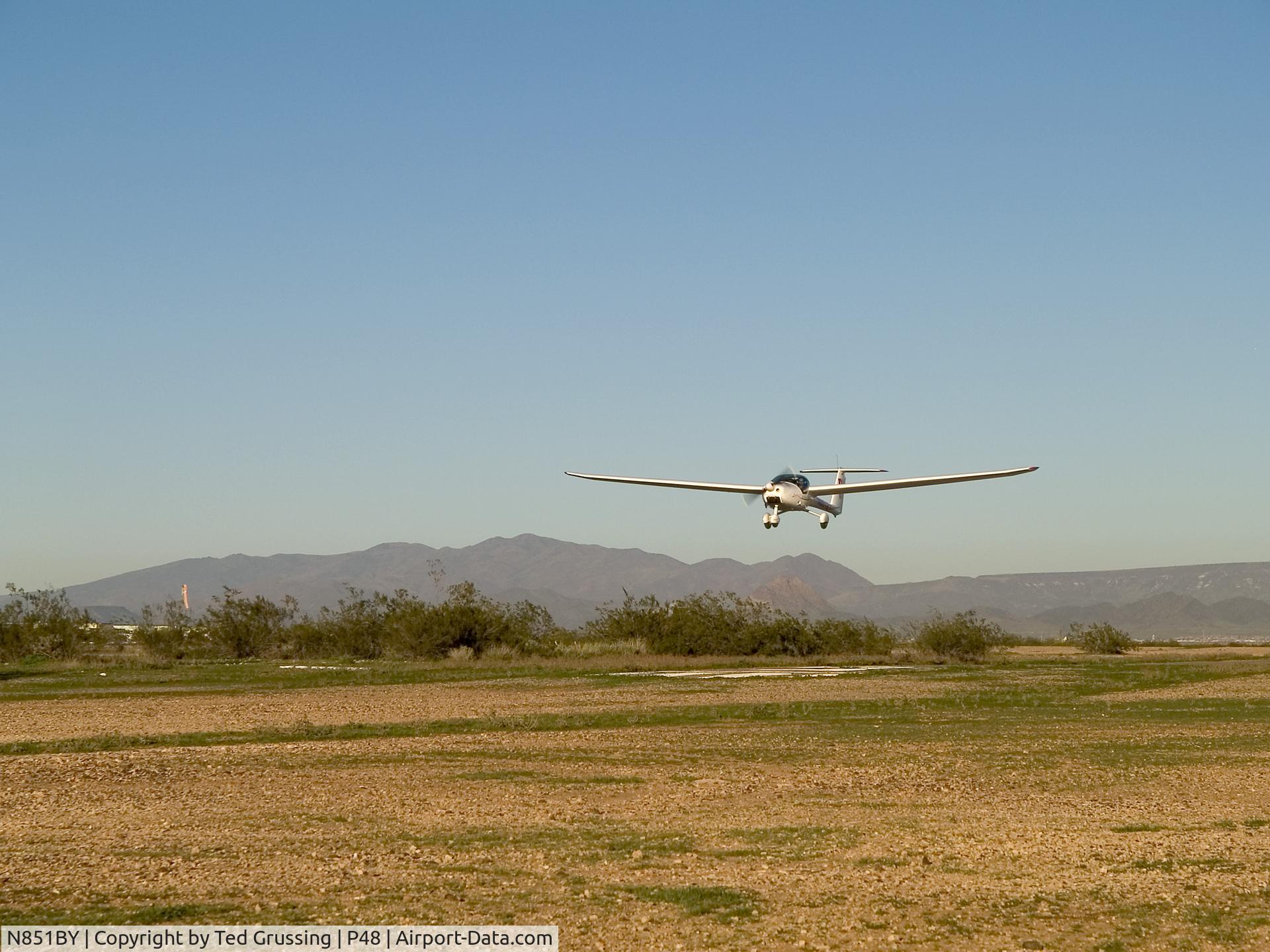 N851BY, 2002 Urban Air UFM 13/15 C/N 26/13, UFM 13/15 Lambada MotorGlider