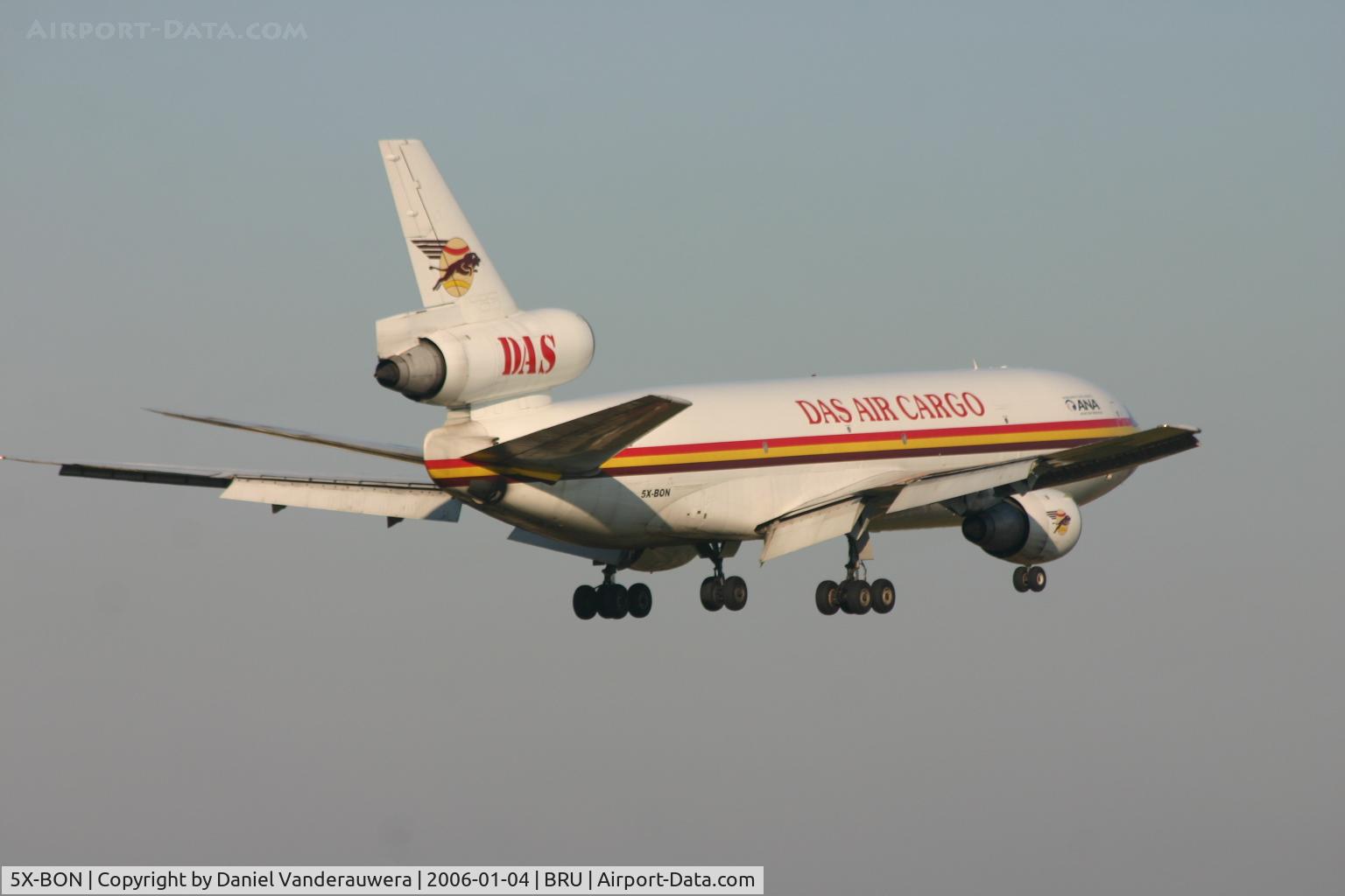 5X-BON, 1975 McDonnell Douglas DC-10-30F C/N 46921, short to land on rnw 02