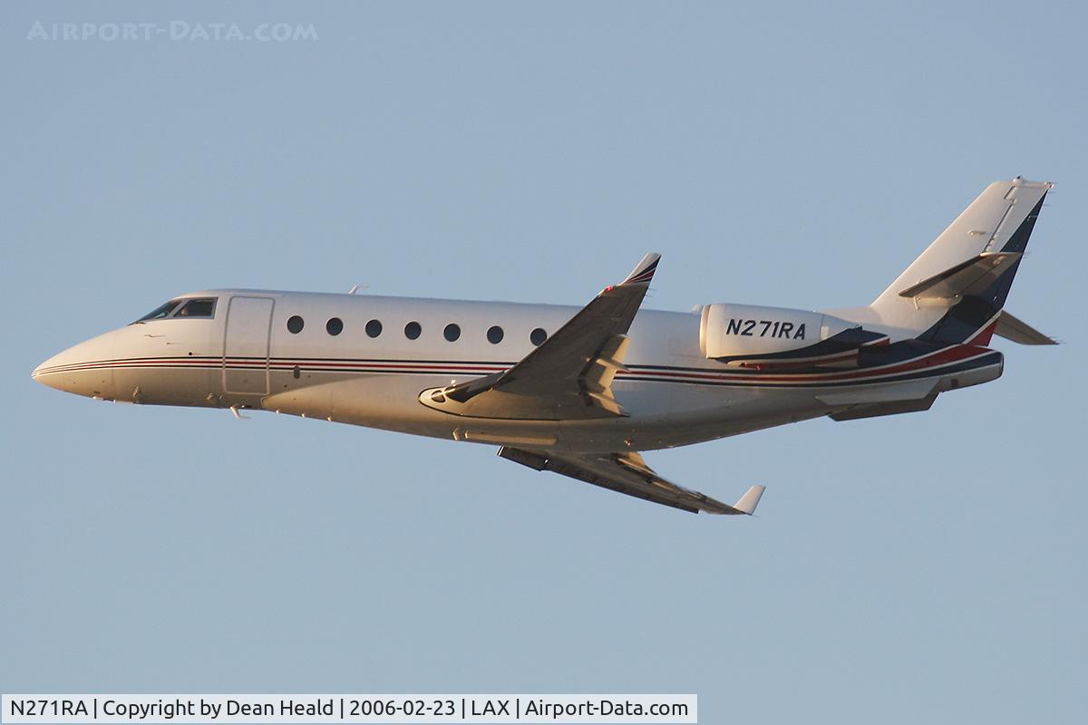 N271RA, 2004 Israel Aircraft Industries Gulfstream 200 C/N 104, N271RA departing LAX RWY 25R.