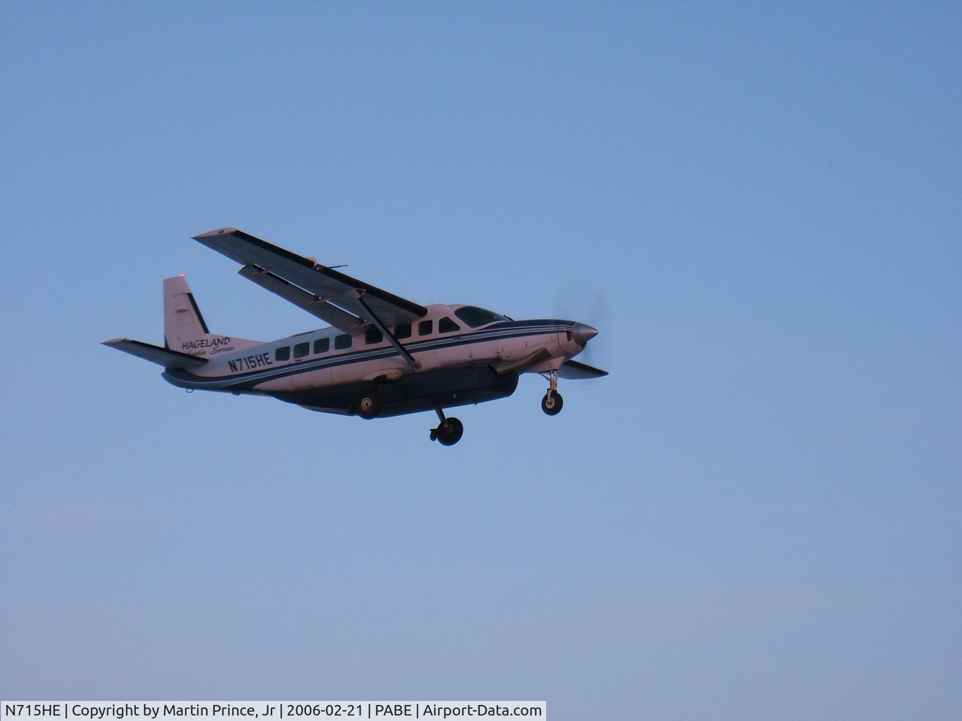 N715HE, 1997 Cessna 208B C/N 208B0603, On final approach to Bethel, Ak Runway 18