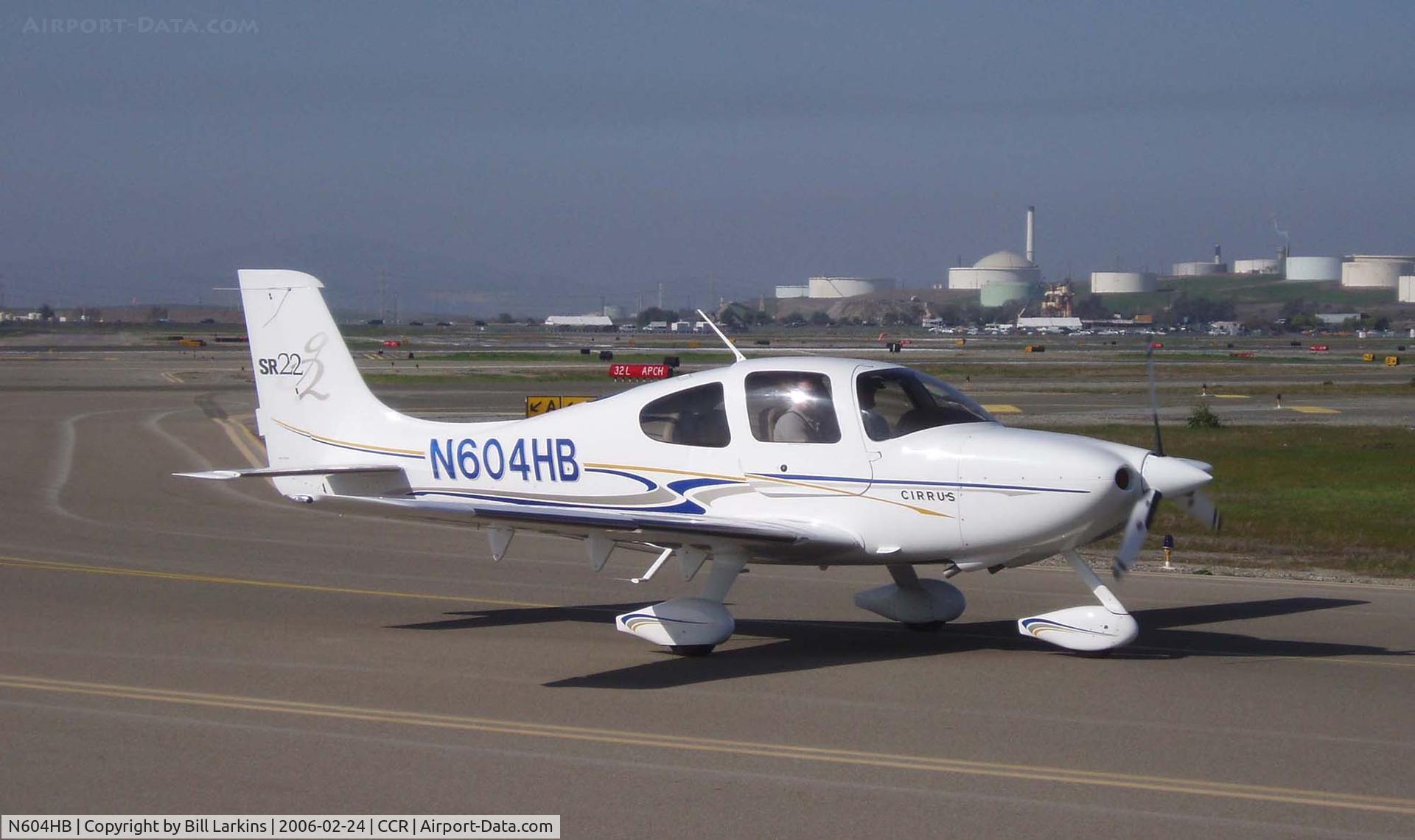 N604HB, 2004 Cirrus SR22 G2 C/N 1223, Cirrus SR22 taxi