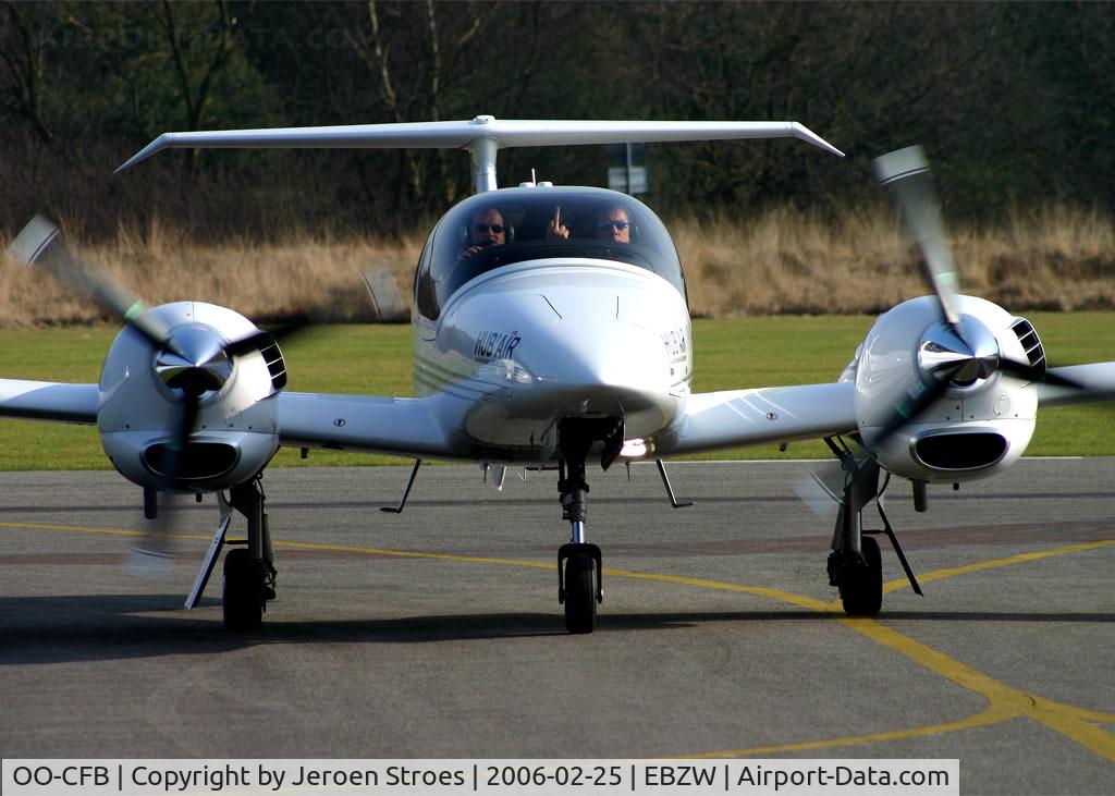 OO-CFB, 2005 Diamond DA-42 Twin Star C/N 42.018, proud crew