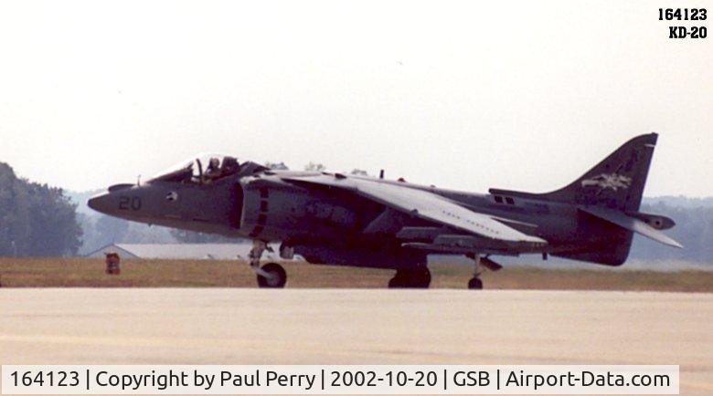 164123, McDonnell Douglas AV-8B Harrier II C/N 199, Returning from another crowd-pleasing V/STOL demo
