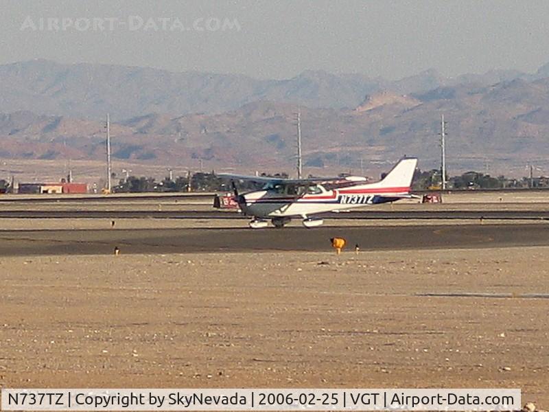 N737TZ, 1977 Cessna 172N C/N 17269674, Red, White & Blue