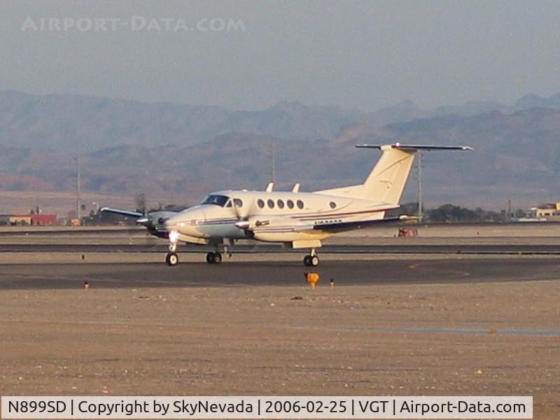 N899SD, 1981 Beech 200 C/N BB-776, More elegant then my photo