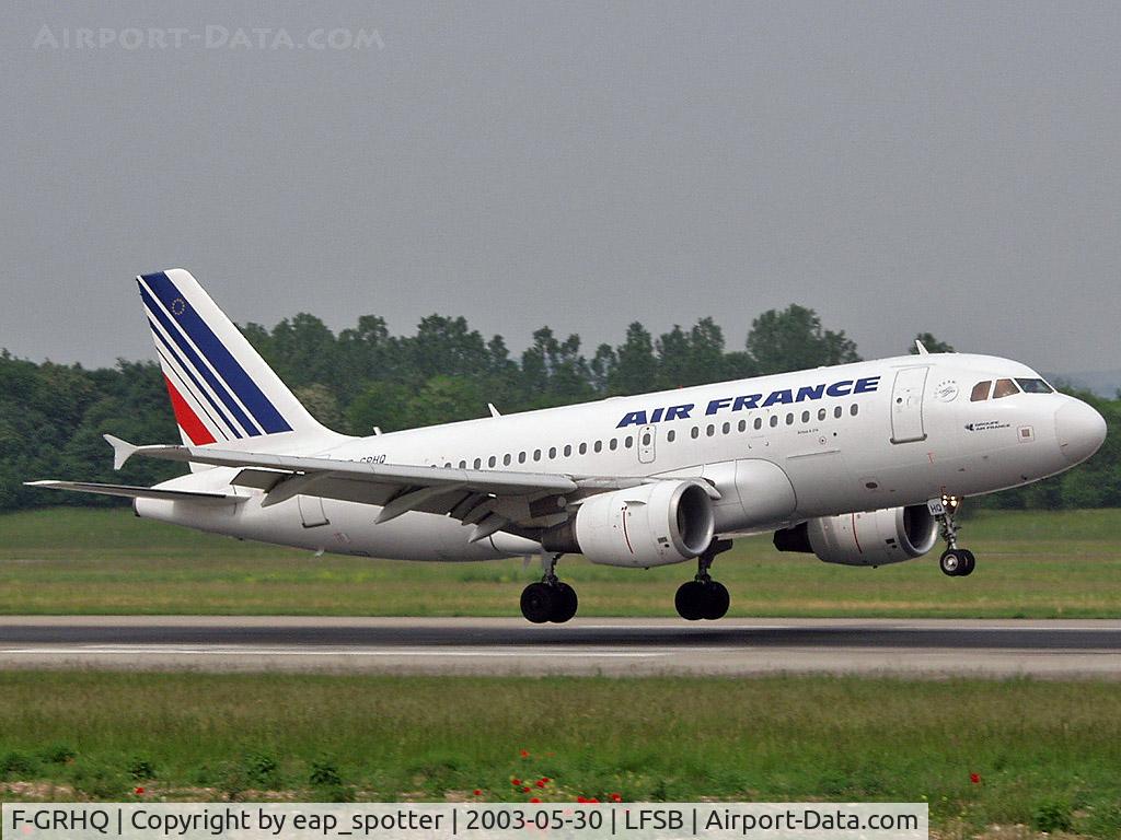 F-GRHQ, 2000 Airbus A319-111 C/N 1404, Landing on runway 16