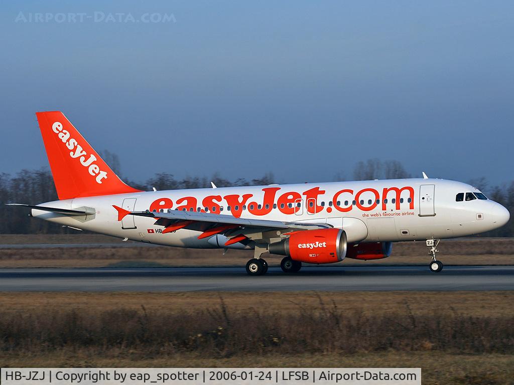 HB-JZJ, 2004 Airbus A319-111 C/N 2265, Landing on runway 16