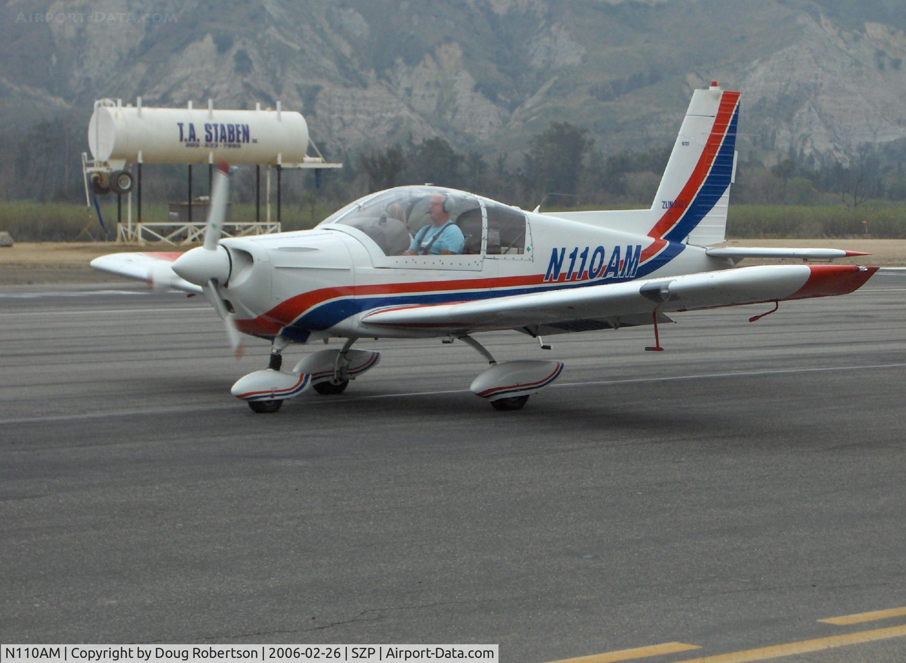 N110AM, 1996 Zlin Z-242L C/N 0727, 1996 Moravan Zlin Z242L, Lycoming AEIO-360-B 200 Hp, taxi to Runway 22