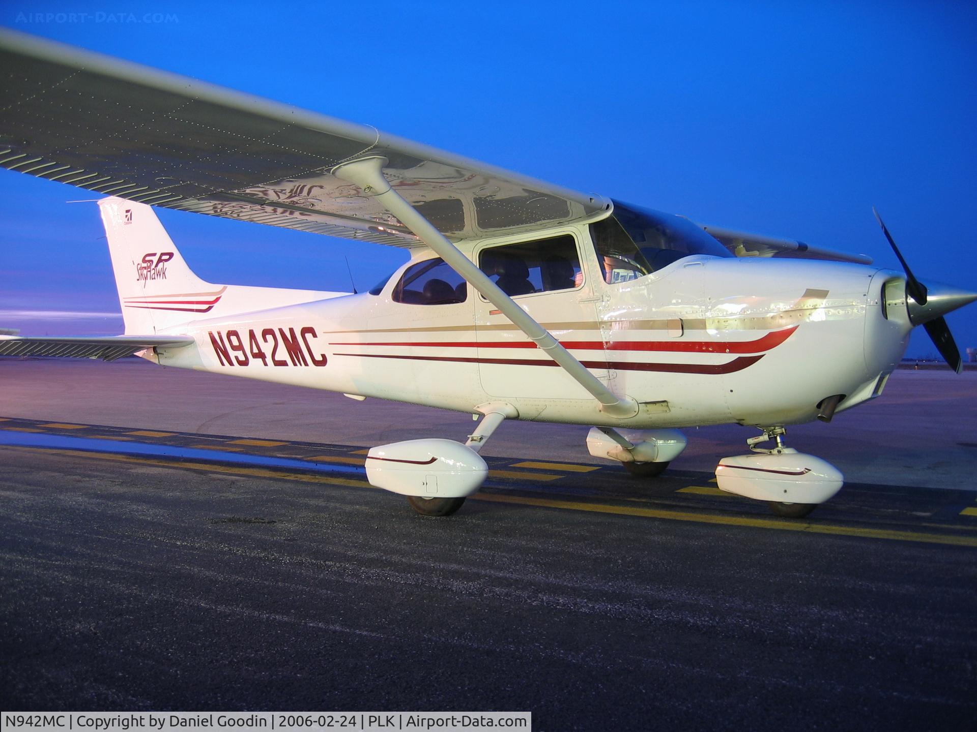 N942MC, Cessna 172S C/N 172S9427, N942MC on the ramp at Taney County Airport