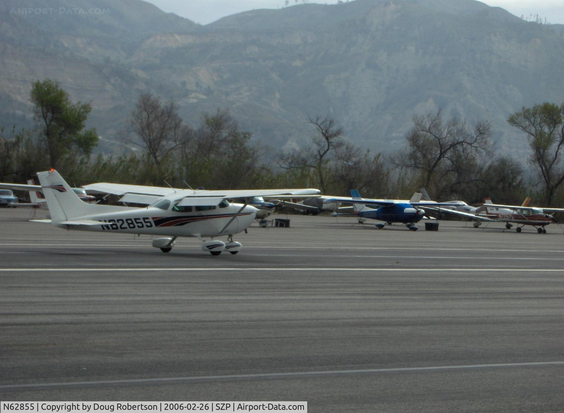 N62855, 1981 Cessna 172P C/N 17275342, 1981 Cessna 172P Lycoming O-320-D2J 160 Hp, Takeoff roll Runway 22