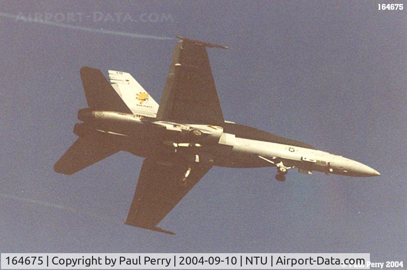 164675, McDonnell Douglas F/A-18C Hornet C/N 1105, From the parking lot of Lynnhaven Mall off Oceana NAS, you can get some decent approach spotting