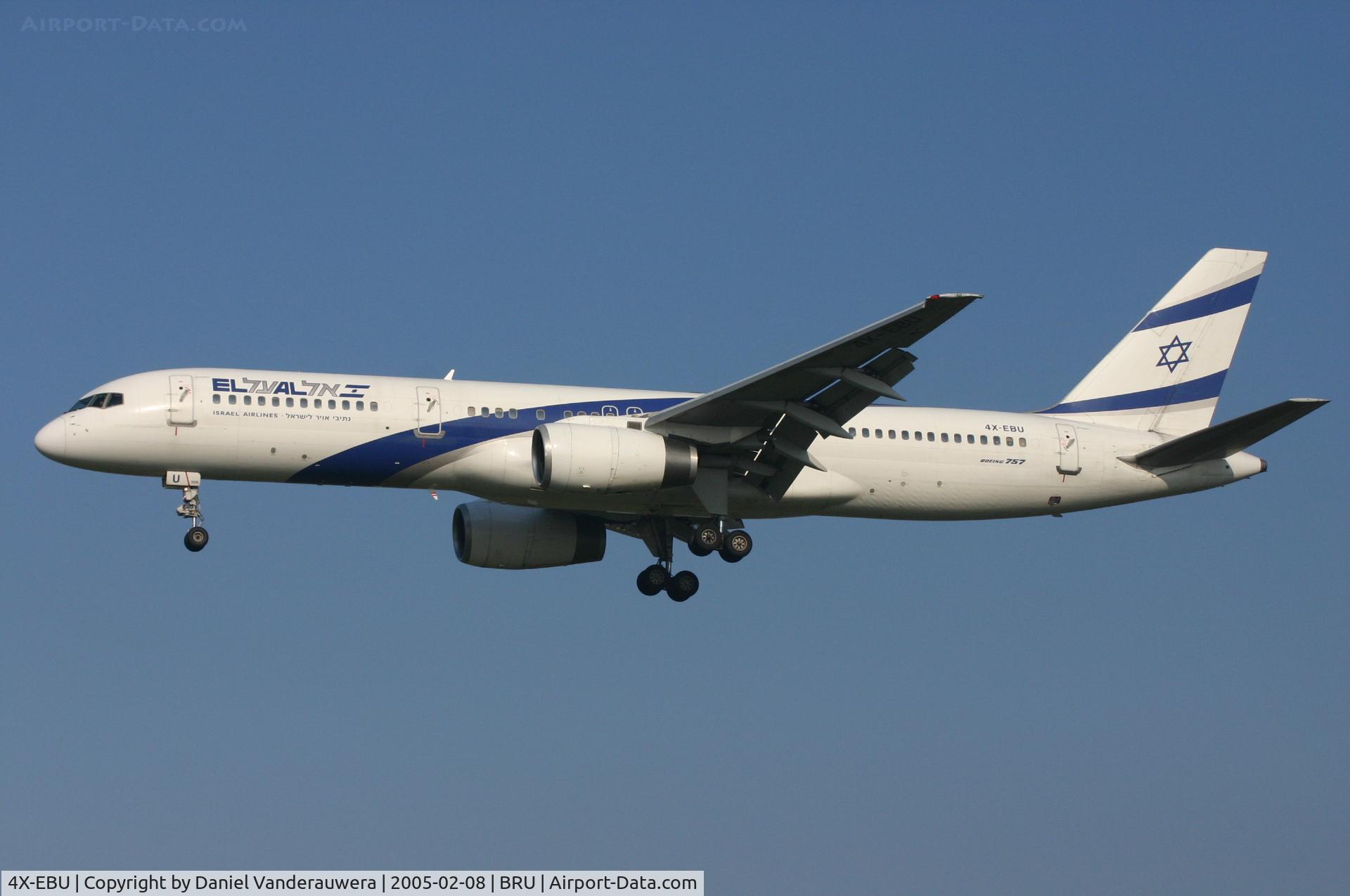 4X-EBU, 1993 Boeing 757-258 C/N 26053/529, short to land on rnw 25L