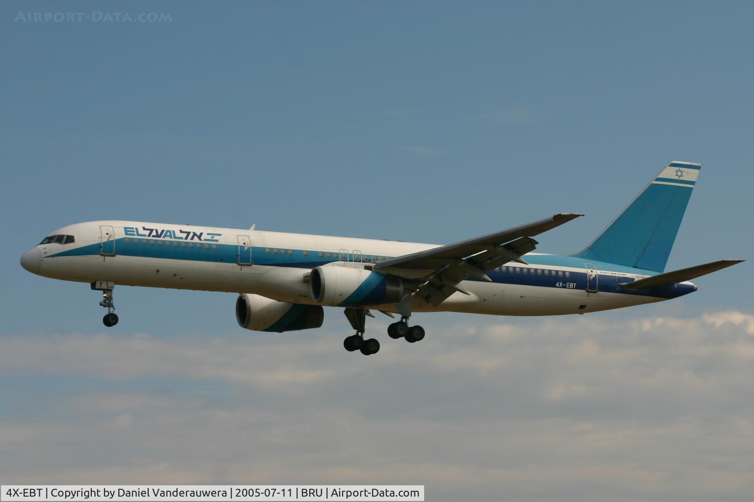 4X-EBT, 1991 Boeing 757-258/ER C/N 25036/356, short to land on rnw 25L