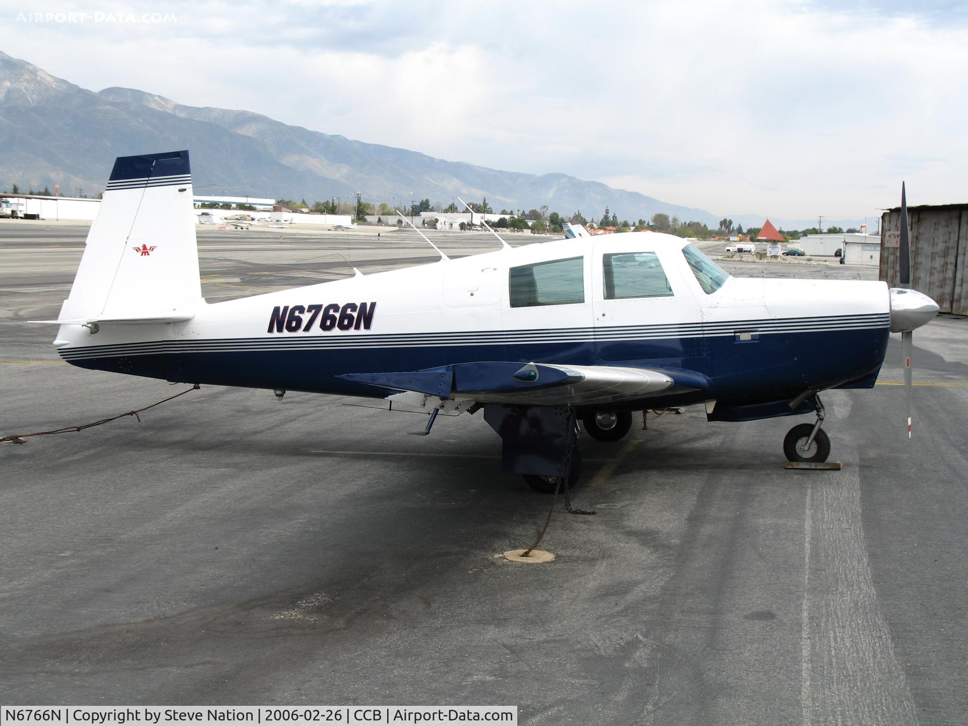 N6766N, 1968 Mooney M20C Ranger C/N 680079, 1968 Mooney M20C at Upland, CA