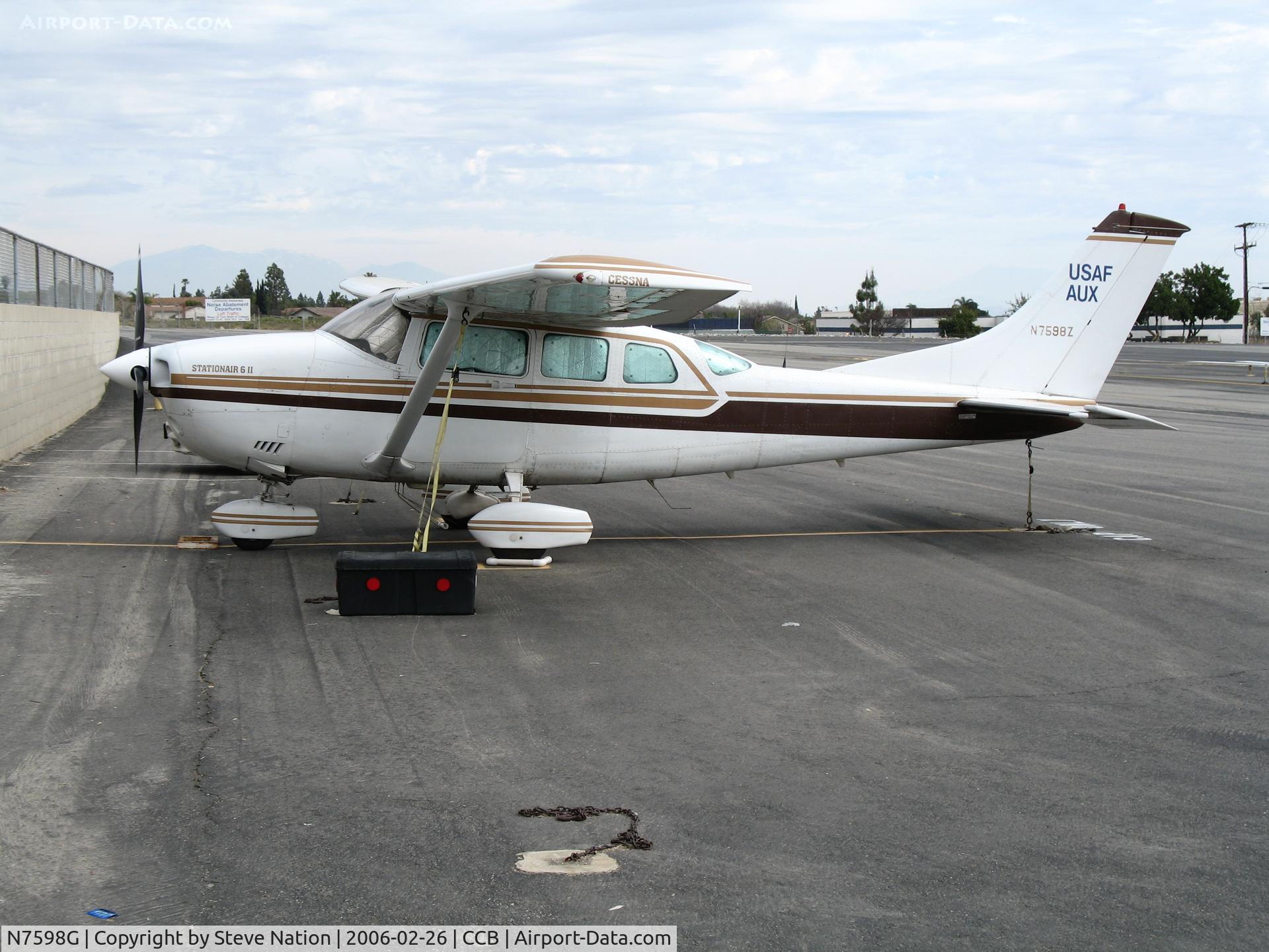N7598G, 1970 Cessna 172L C/N 17259298, Civil Air Patrol/USAF AUX 1981 Cessna U206G at Upland, CA