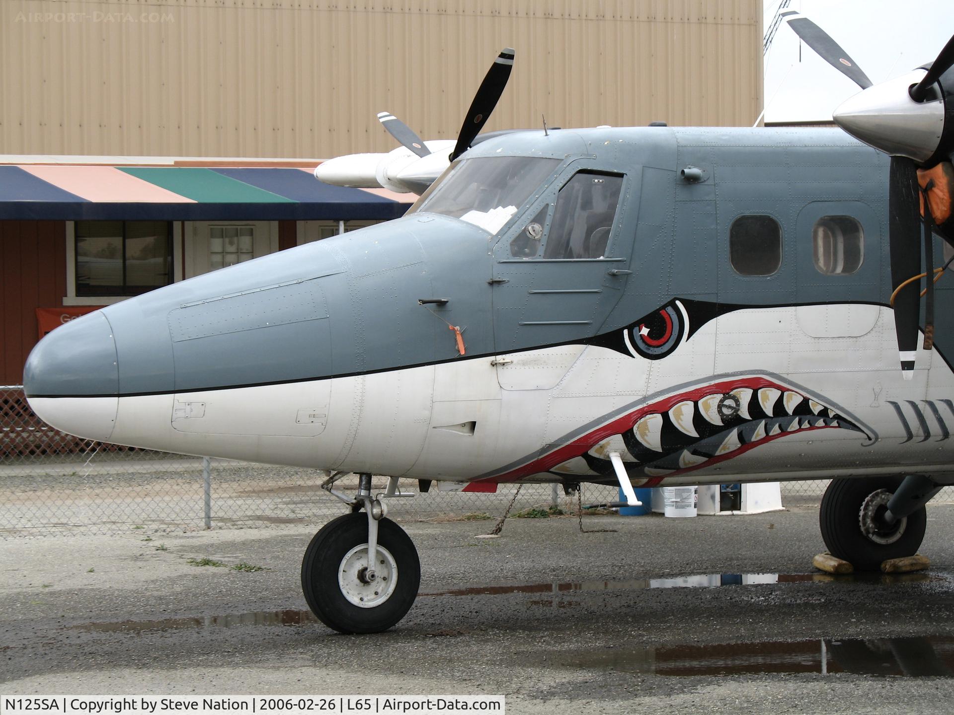 N125SA, 1968 De Havilland Canada DHC-6 Twin Otter C/N 104, Close-up of Sharkmouth