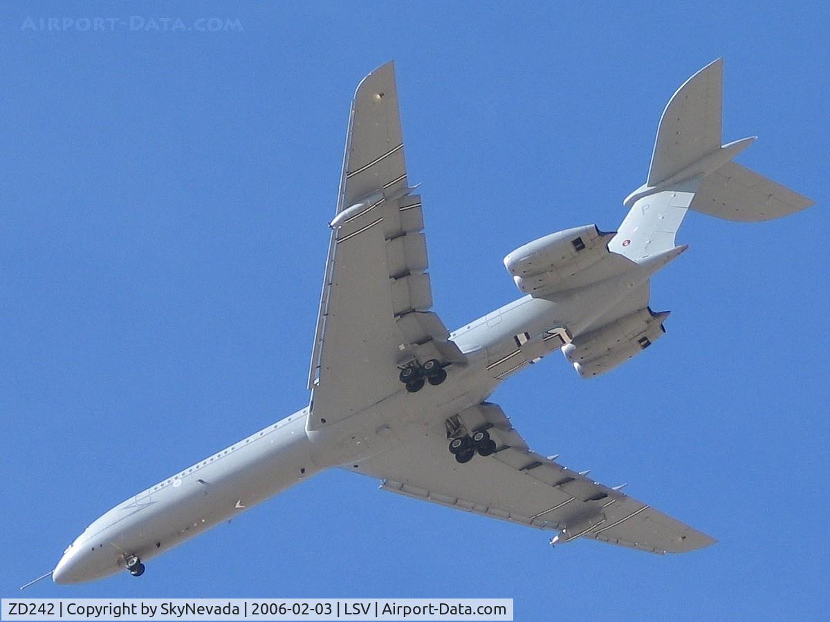 ZD242, 1968 Vickers VC10 K.4 C/N 866, Another angle of the RAF Vickers VC10