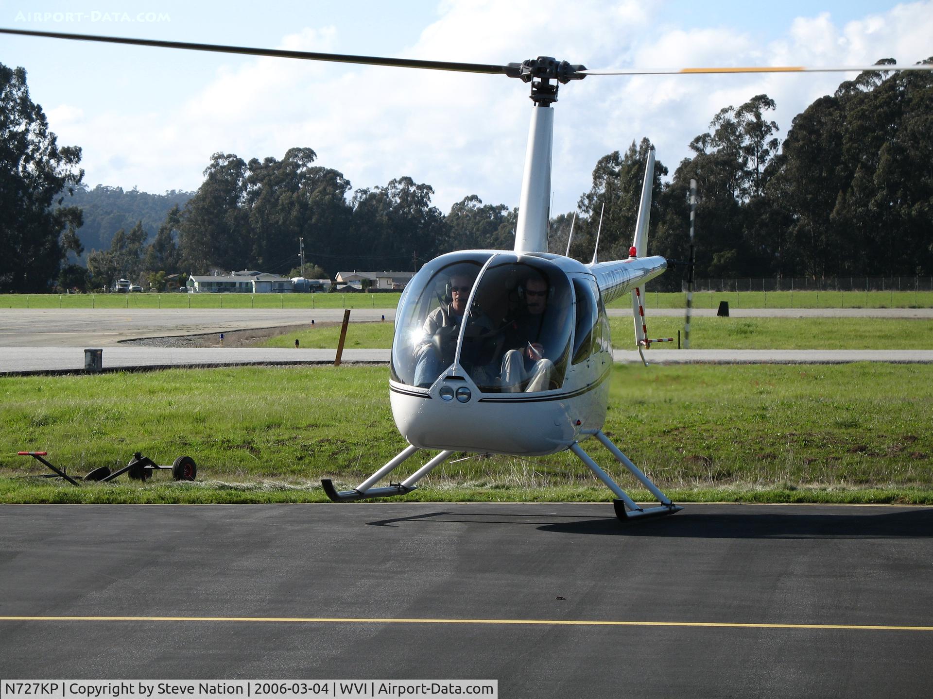 N727KP, 2004 Robinson R44 C/N 1416, 2004 Robinson R-44 landing at Watsonville, CA
