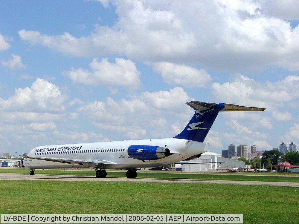 LV-BDE, 1991 McDonnell Douglas MD-83 (DC-9-83) C/N 49943, Landed after a long flight