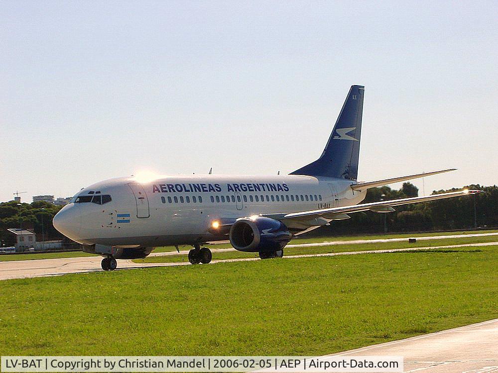 LV-BAT, 1994 Boeing 737-5H6 C/N 27356, Taxing to the APRON