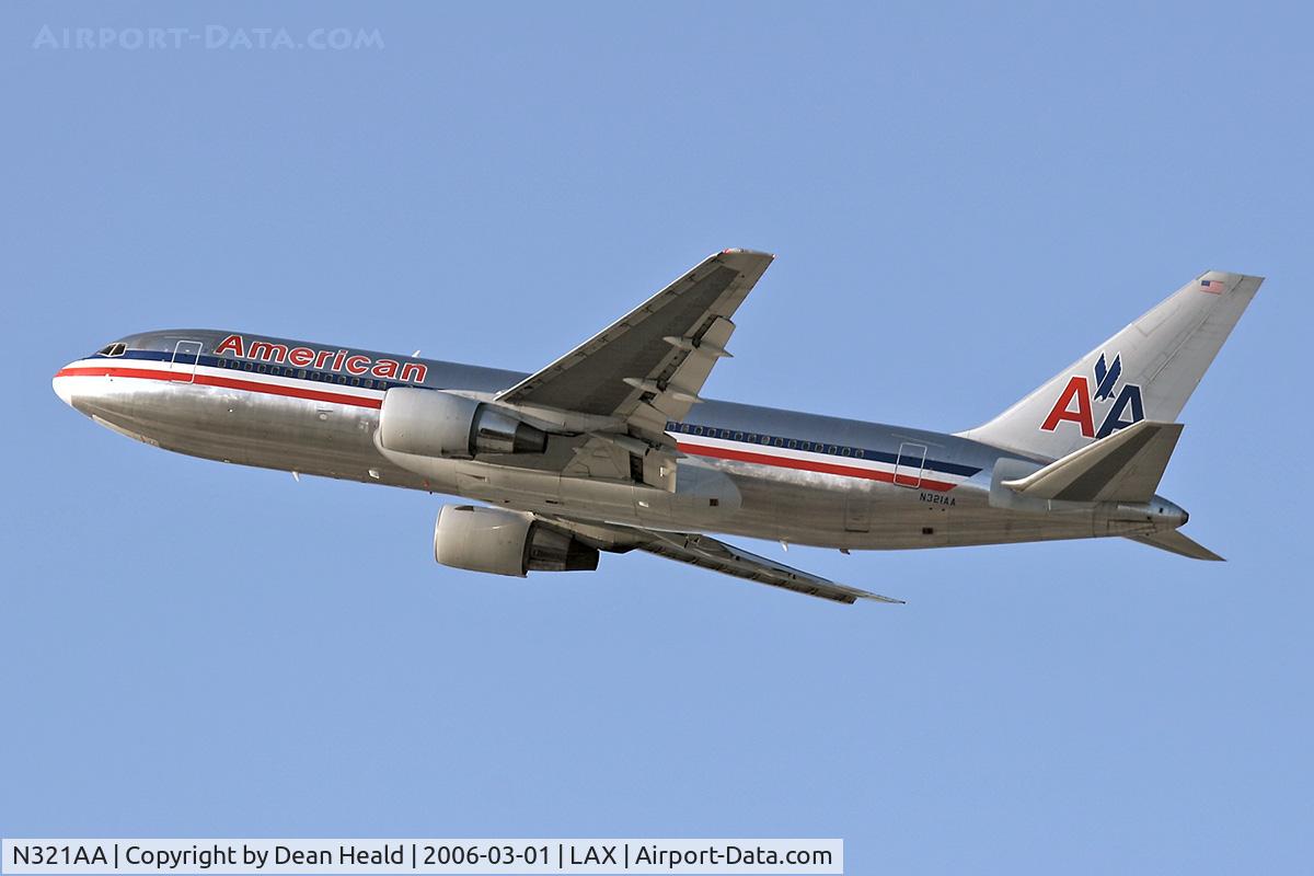 N321AA, 1986 Boeing 767-223 C/N 22322, American Airlines N321AA departing LAX RWY 25R.