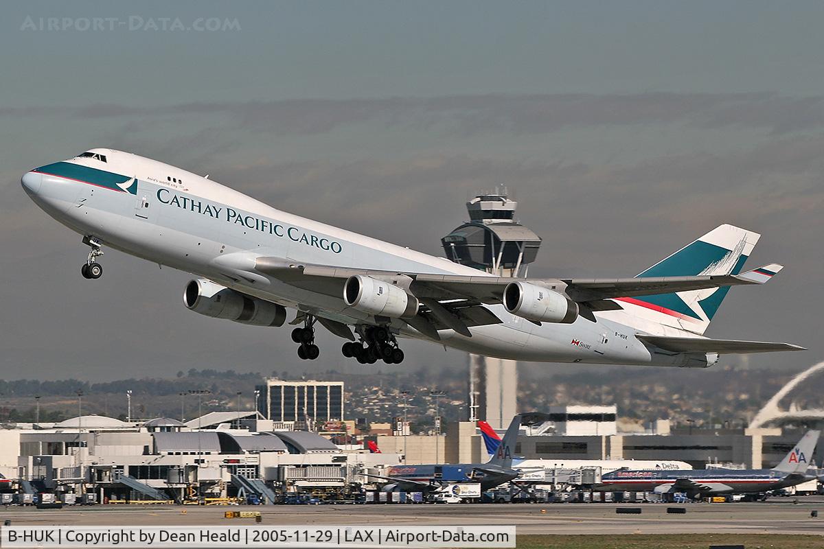 B-HUK, 1995 Boeing 747-467F/SCD C/N 27503, Cathay Pacific Cargo B-HUK (747-467F(SCD)) departing LAX RWY 25R.