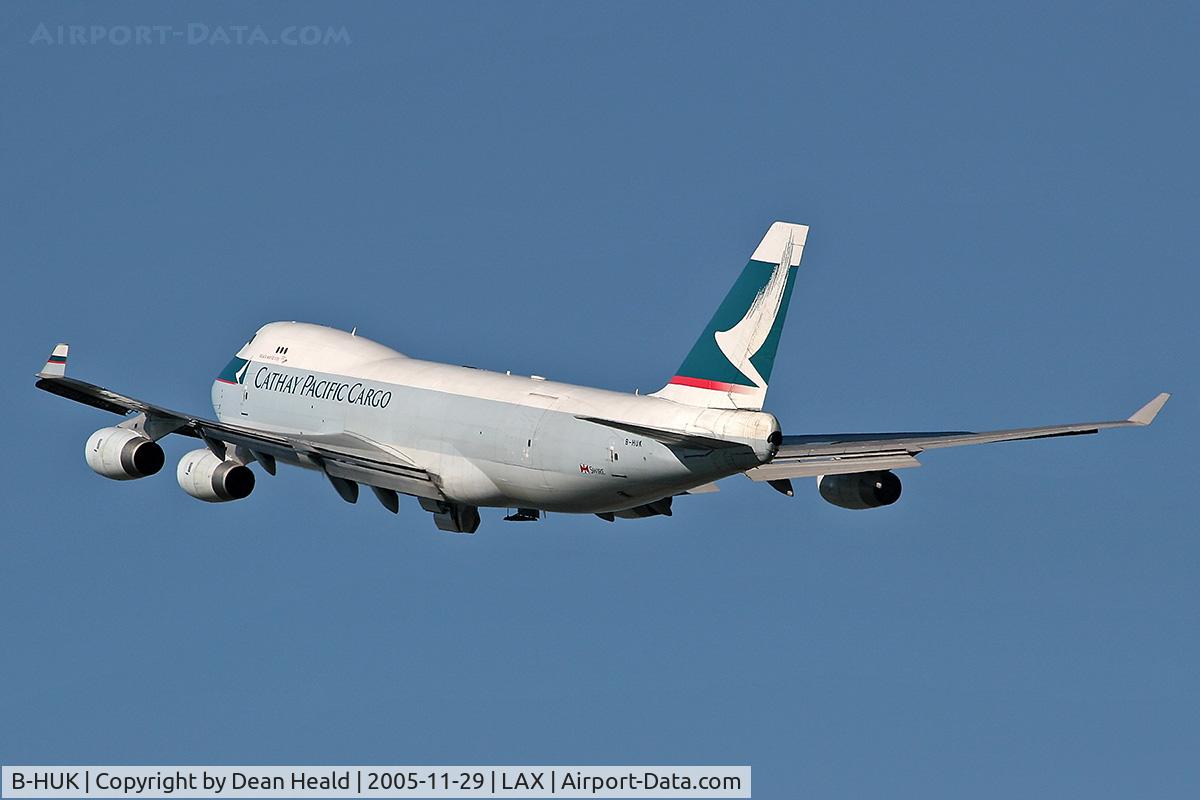 B-HUK, 1995 Boeing 747-467F/SCD C/N 27503, Cathay Pacific Cargo B-HUK (747-467F/SCD) climbing out from LAX RWY 25R, heading out over the Pacific Ocean.