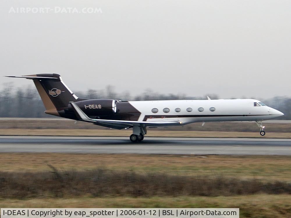 I-DEAS, 2000 Gulfstream Aerospace G-V C/N 593, Landing on runwy 16