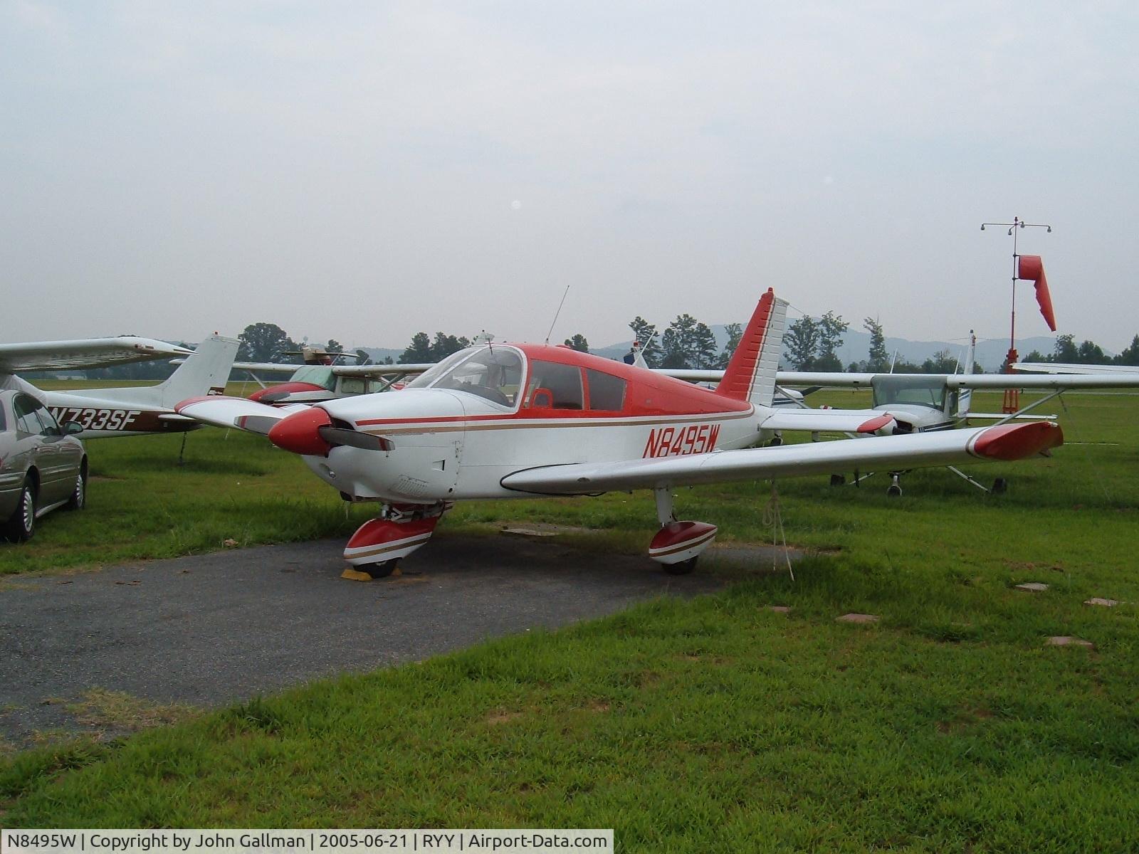 N8495W, 1965 Piper PA-28-180 C/N 28-2741, PA28-180