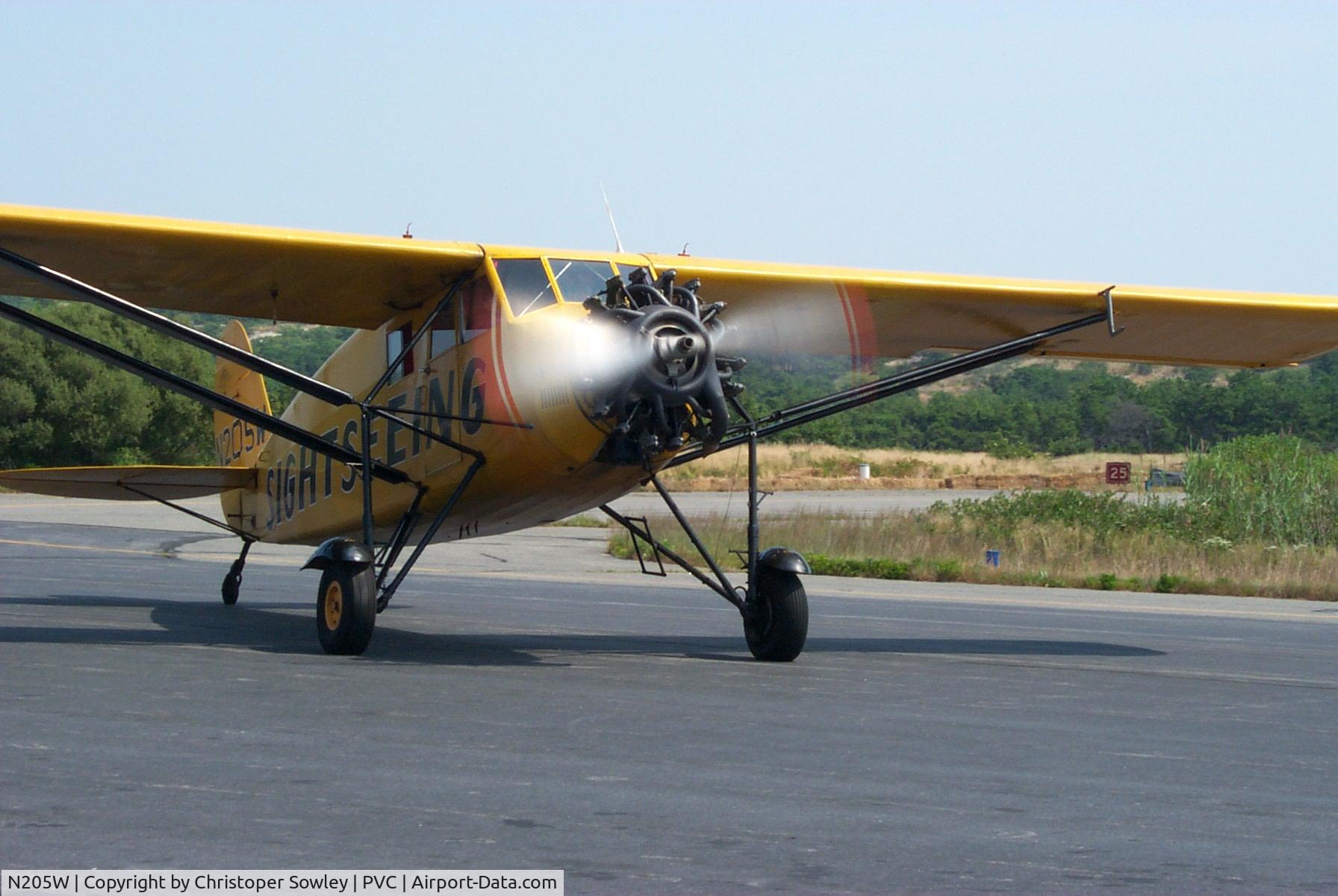 N205W, 1930 Stinson SM-8A Junior C/N 4029, engine startup