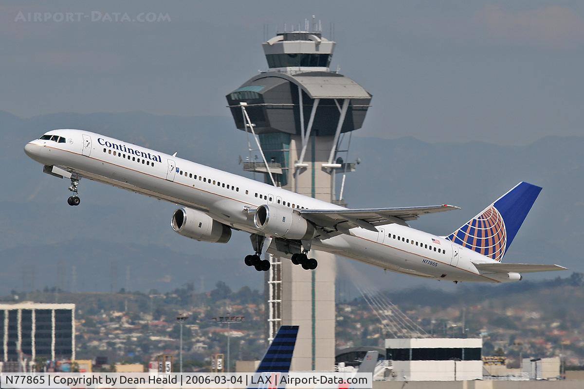N77865, 2002 Boeing 757-33N C/N 32589, Continental Airlines N77865 (757-324) - Flight COA394 - departing LAX RWY 25R enroute to George Bush International Airport in Houston, TX (KIAH).