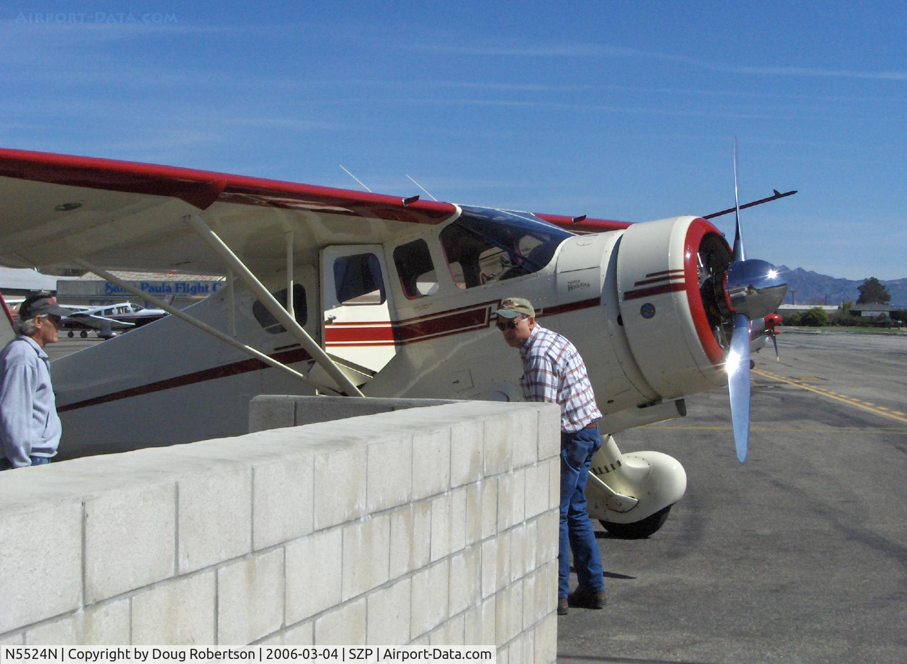 N5524N, 1943 Howard Aircraft DGA-15P C/N 890, 1943 Howard DGA-15P, P&W R-985 450 Hp, refueling