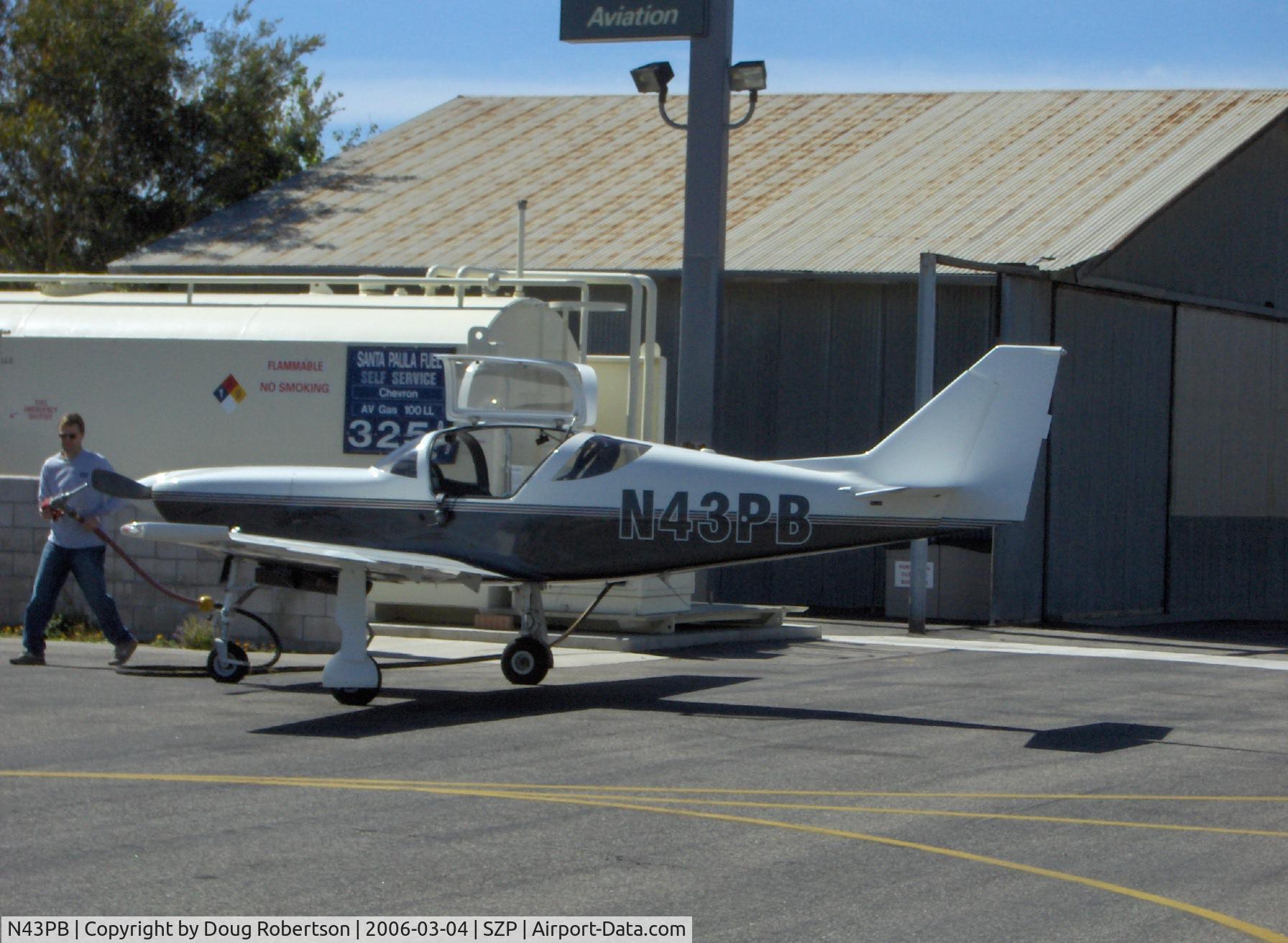 N43PB, 2001 Stoddard-Hamilton Glasair III C/N 3306, 2001 Broen GLASAIR III, Lycoming IO-540, refueling