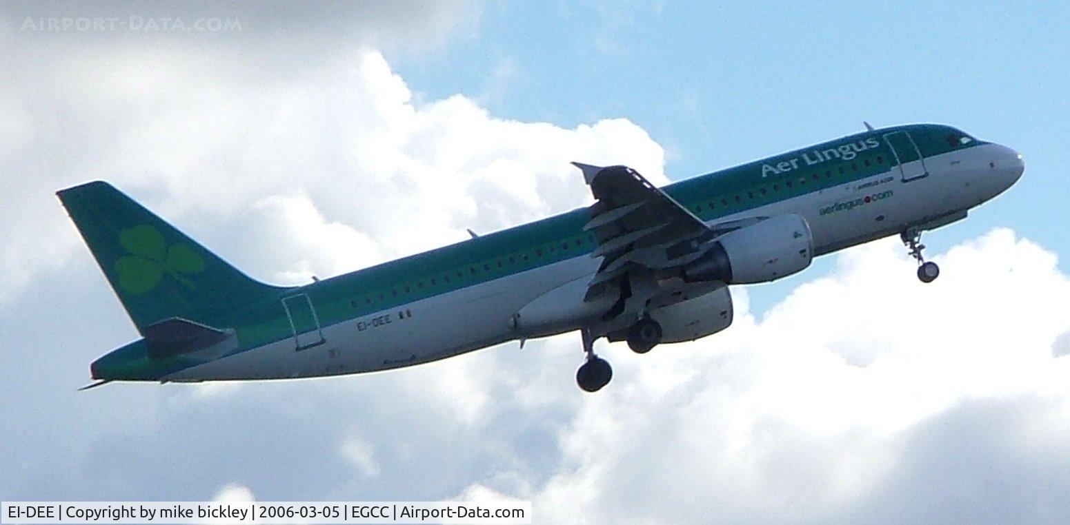 EI-DEE, 2004 Airbus A320-214 C/N 2250, Gear up