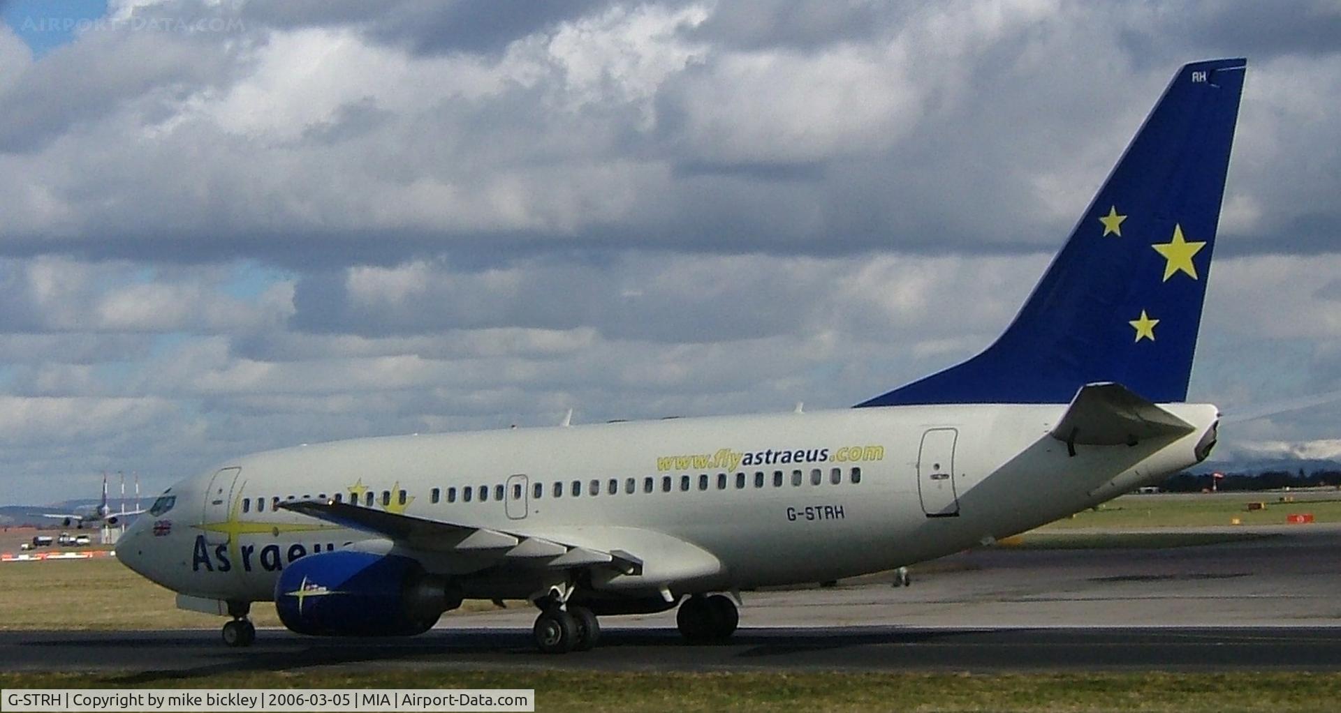 G-STRH, 2002 Boeing 737-76N C/N 32737, taxi to gate